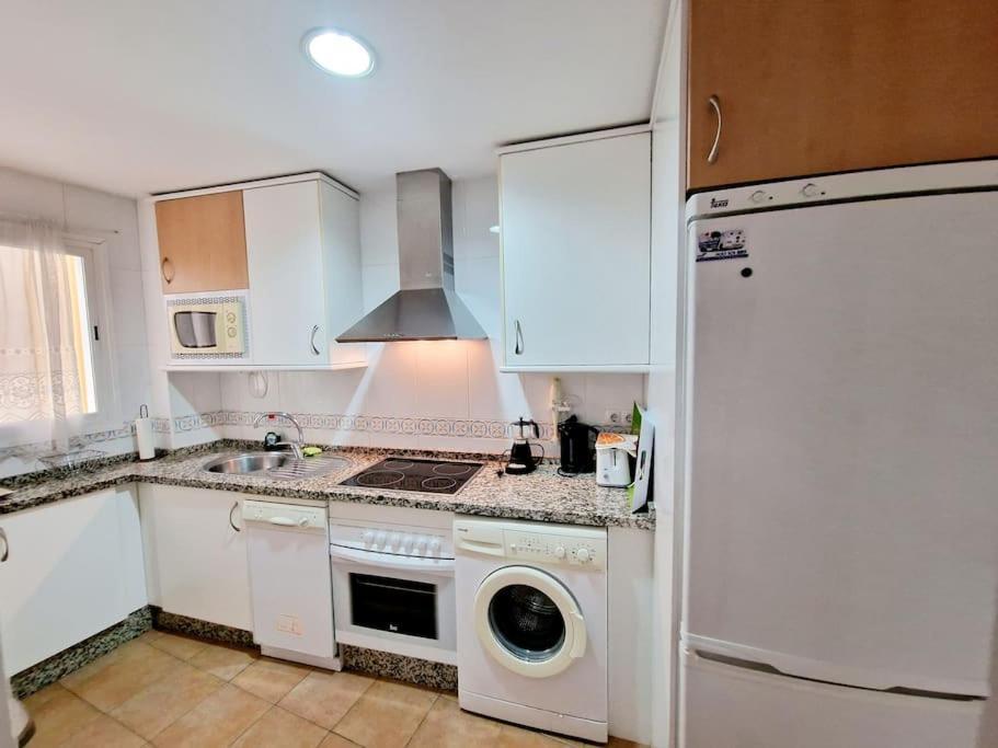 Alcantara Tower 2 Bedrooms Fuengirola Exterior photo